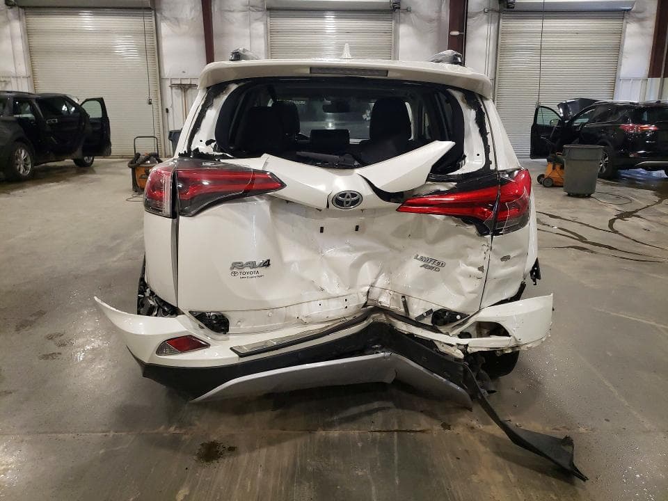 2018 TOYOTA RAV4 LIMITED LIMITED 6
