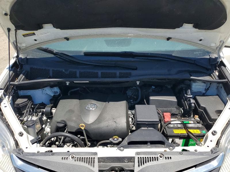 2020 TOYOTA SIENNA XLE PREMIUM 7-PASSENGER 12