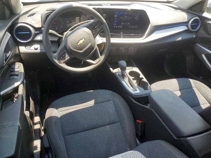 2024 CHEVROLET TRAX LS 8
