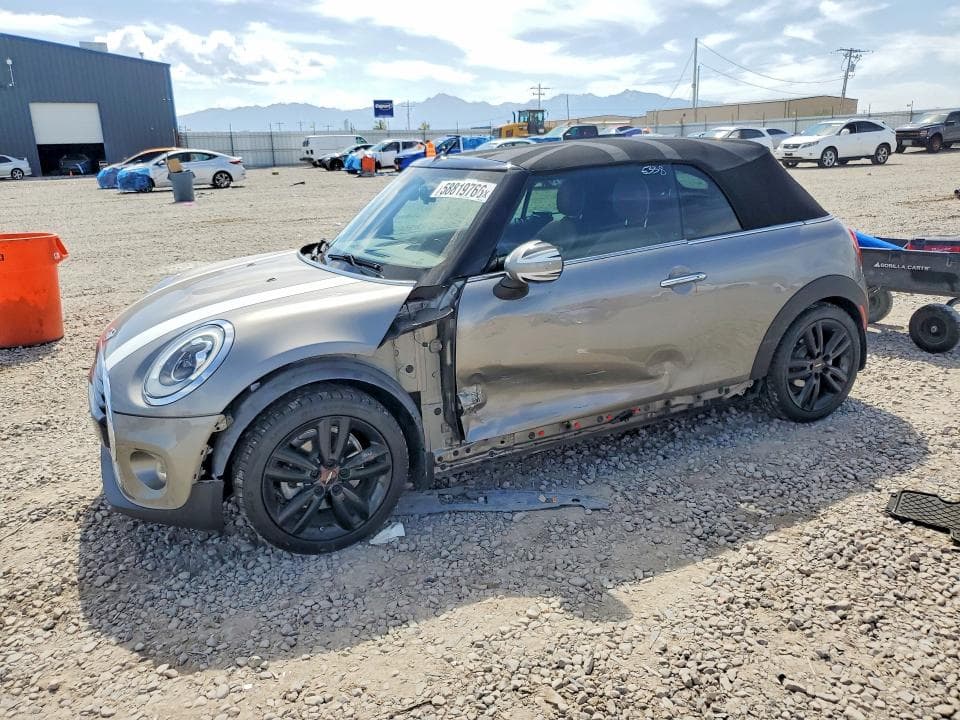 2017 MINI COOPER
