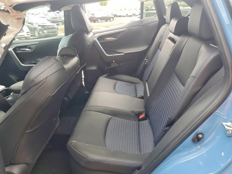 2025 TOYOTA RAV4 XSE 11