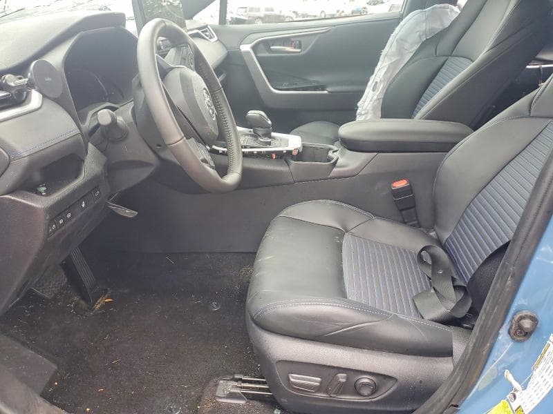 2025 TOYOTA RAV4 XSE 7