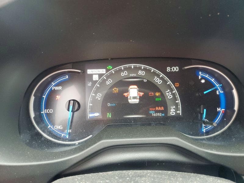 2025 TOYOTA RAV4 XSE 9