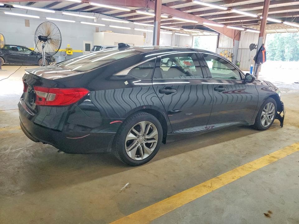 2018 HONDA ACCORD LX 3