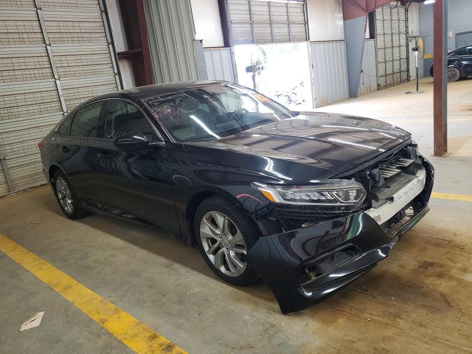 2018 HONDA ACCORD LX 4