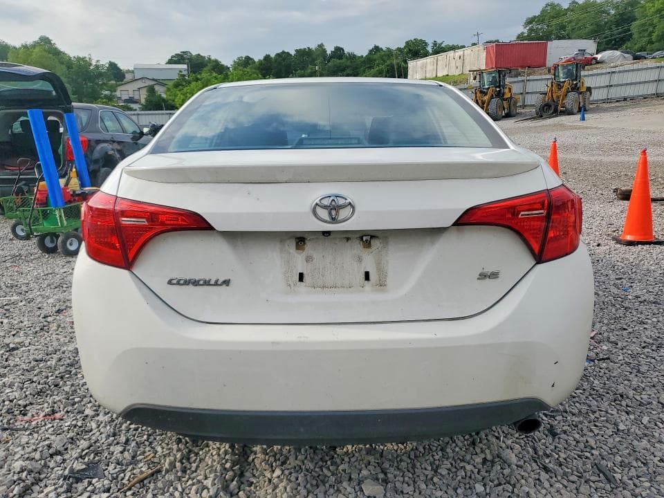 2017 TOYOTA COROLLA SE 6