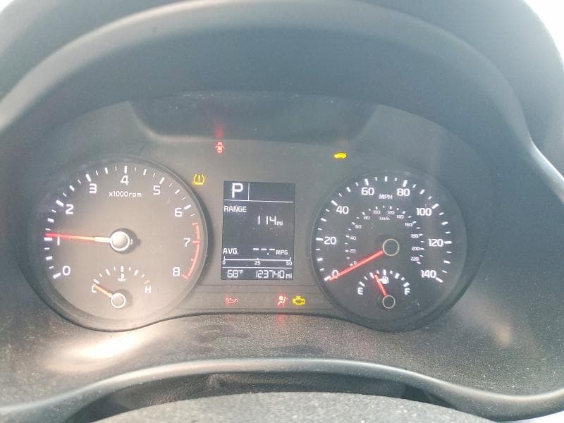 2018 KIA RIO S 9