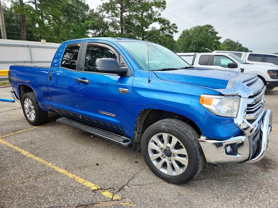 2017 TOYOTA TUNDRA SR5 SR5 4