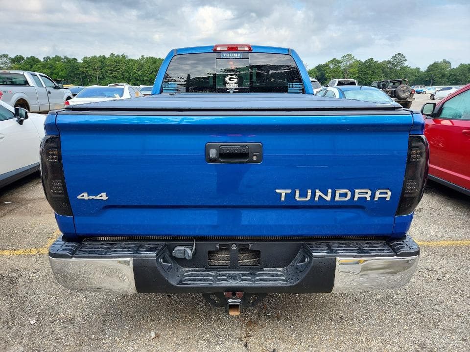 2017 TOYOTA TUNDRA SR5 SR5 6