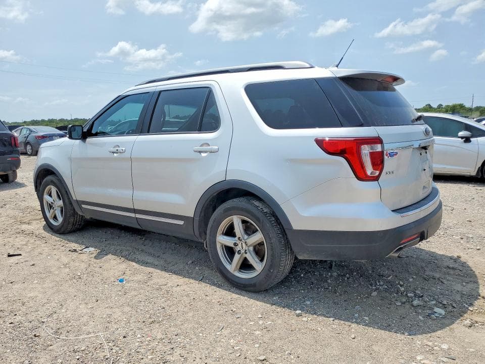 2018 FORD EXPLORER XLT 2