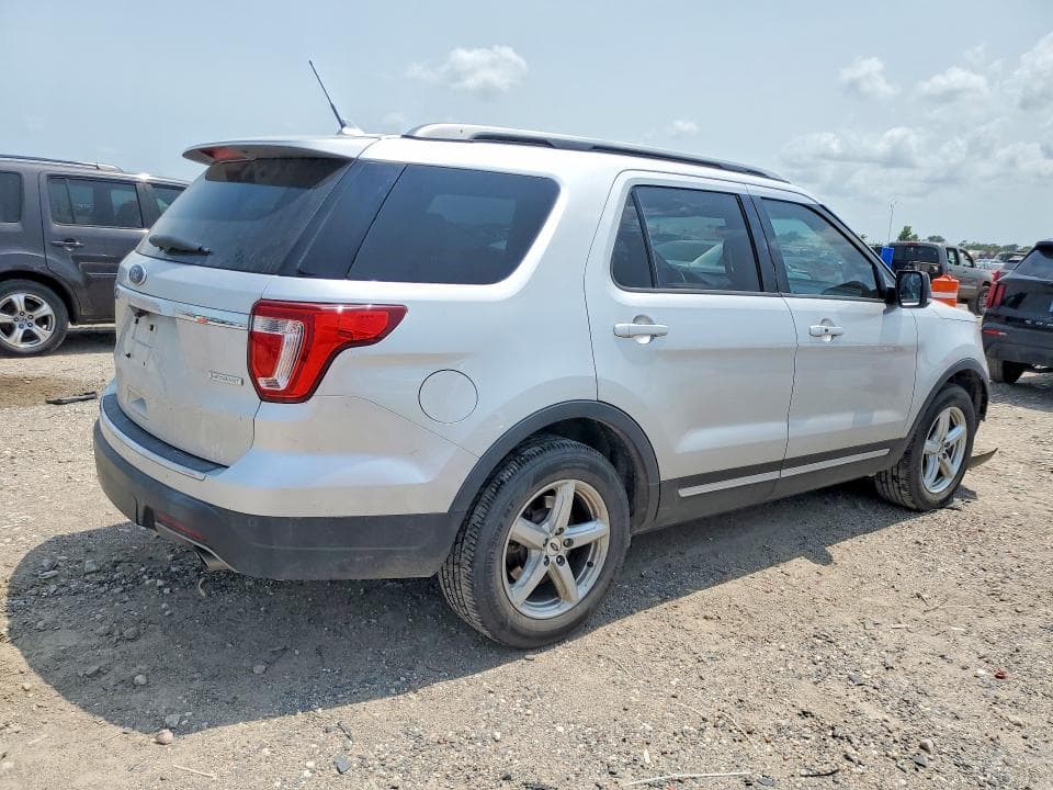 2018 FORD EXPLORER XLT 3