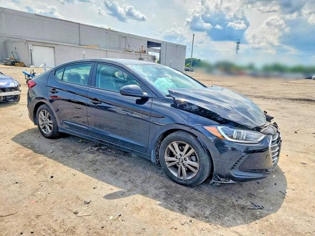 2018 HYUNDAI ELANTRA SEL 4