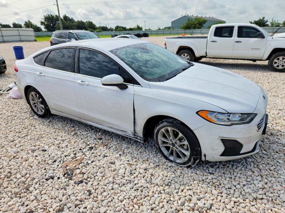 2020 FORD FUSION SE 4
