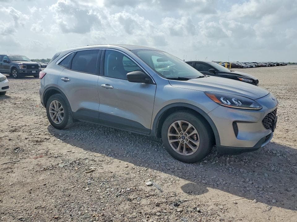 2022 FORD ESCAPE SE 4