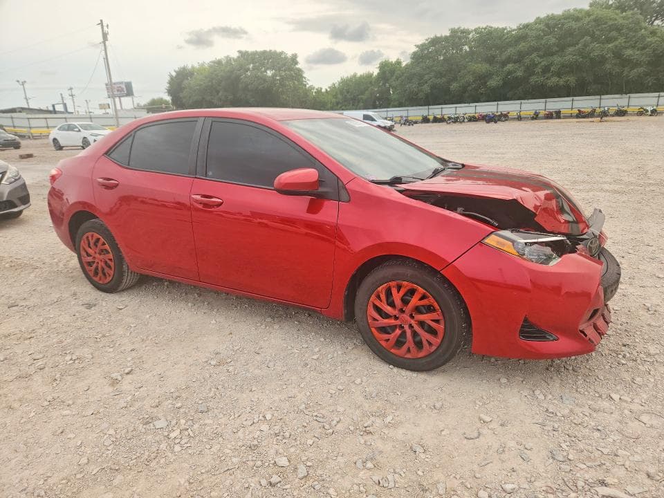 2018 TOYOTA COROLLA LE 4
