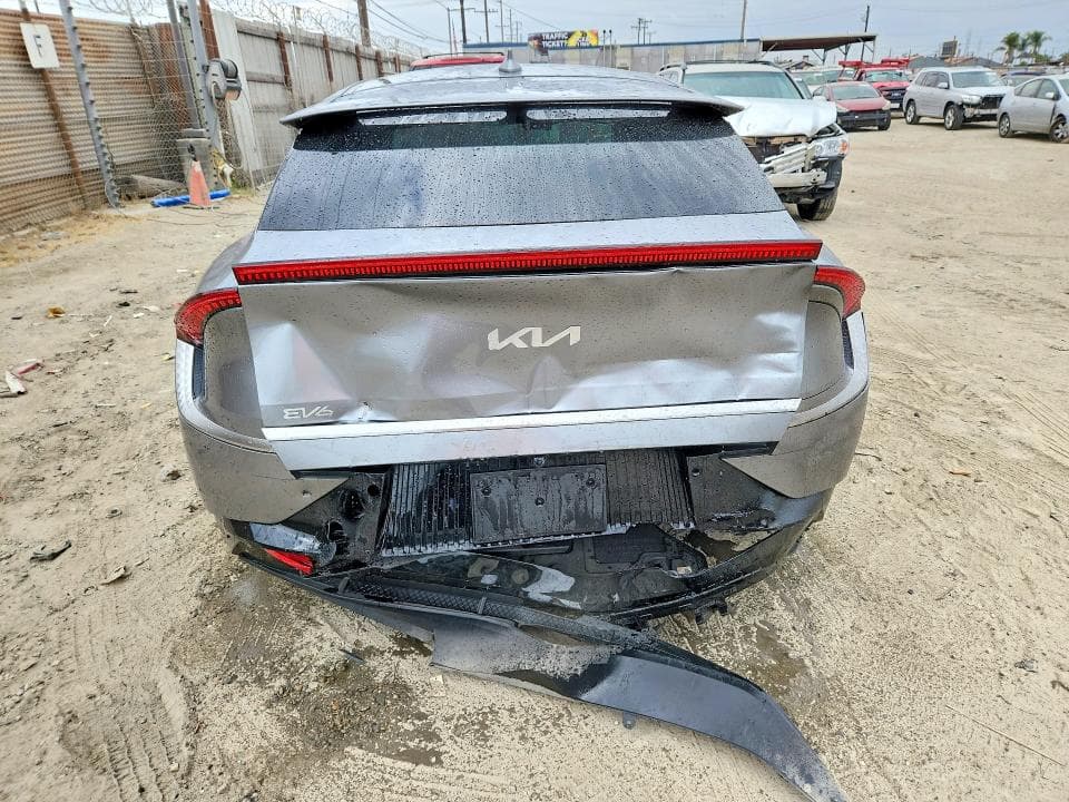 2023 KIA EV6 WIND 6