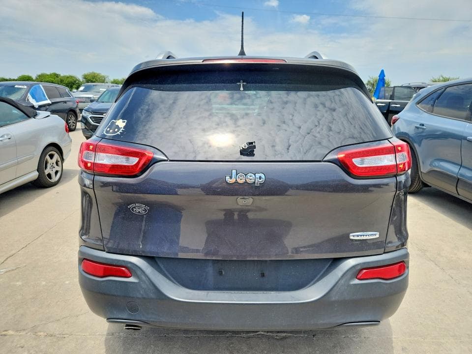 2018 JEEP CHEROCKEE 6