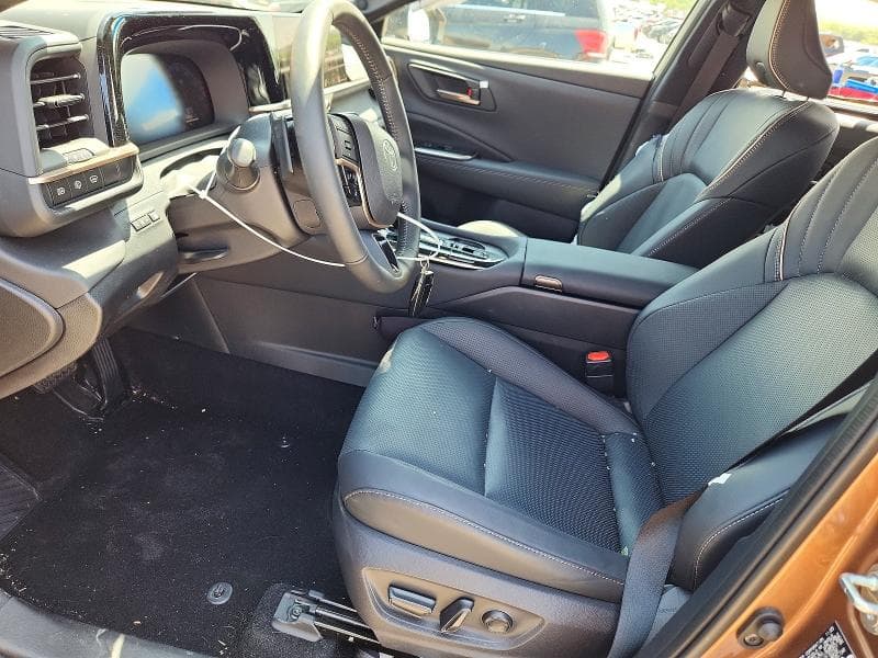 2026 TOYOTA CROWN SIGNIA LIMITED 7