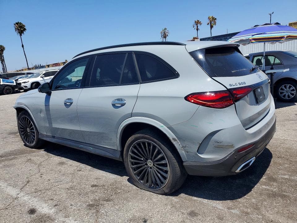 2026 MERCEDES-BENZ GLC 300 2