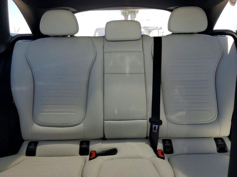 2026 MERCEDES-BENZ GLC 300 10