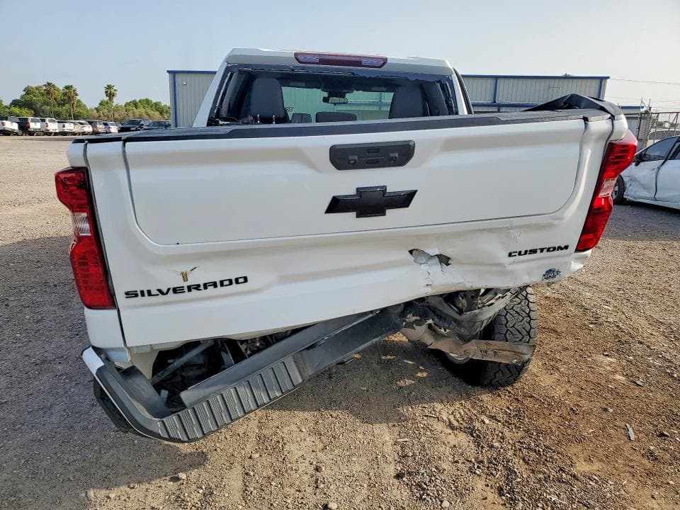 2022 CHEVROLET SILVERADO C1500 CUSTOM 6