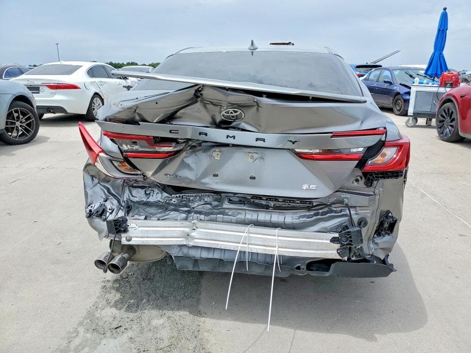 2025 TOYOTA CAMRY SE SE 6