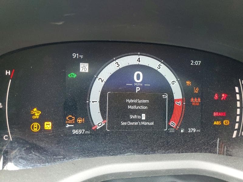 2025 TOYOTA CAMRY SE SE 9