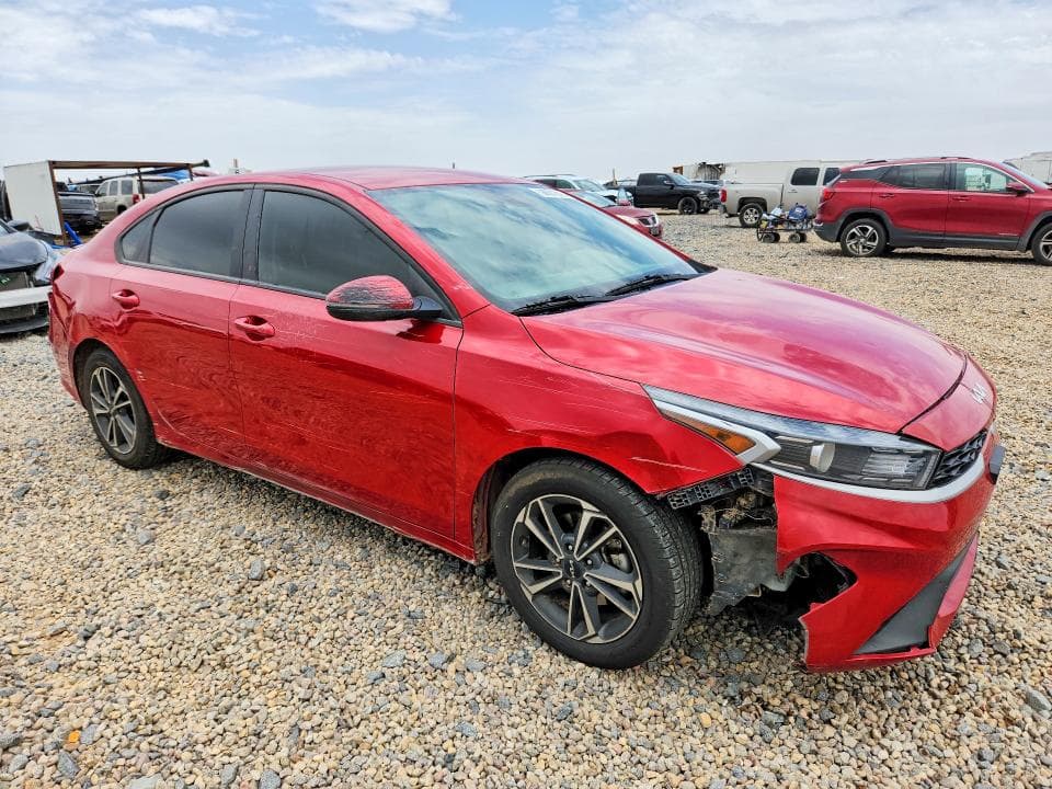 2024 KIA FORTE LXS 4