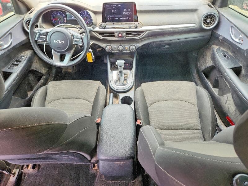 2024 KIA FORTE LXS 8