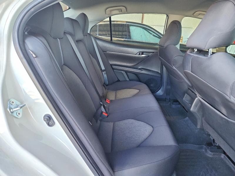 2022 TOYOTA CAMRY LE 10