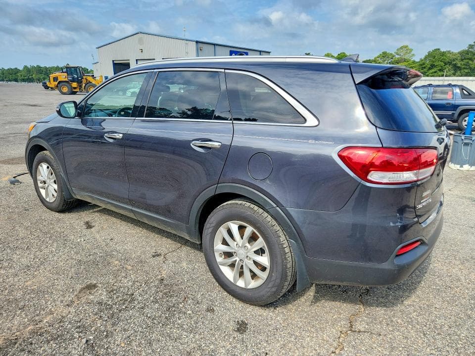 2018 KIA SORENTO LX 2