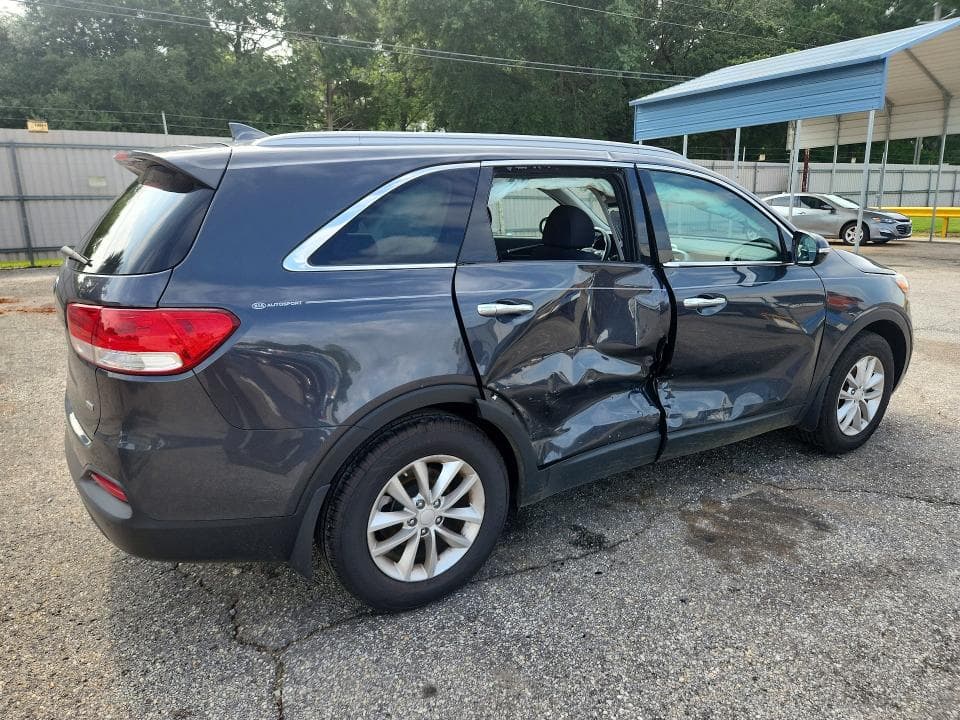 2018 KIA SORENTO LX 3