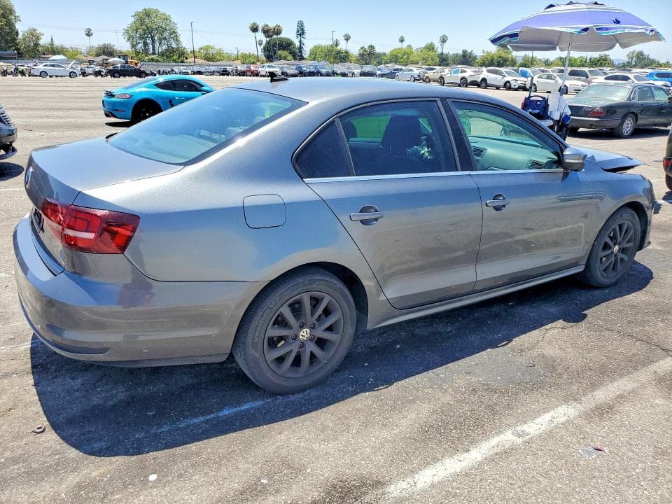 2017 VOLKSWAGEN JETTA SE 3