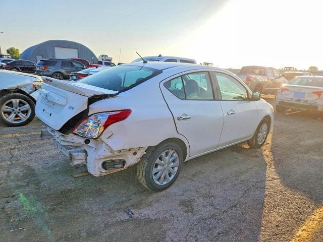2018 NISSAN VERSA SV SV 3