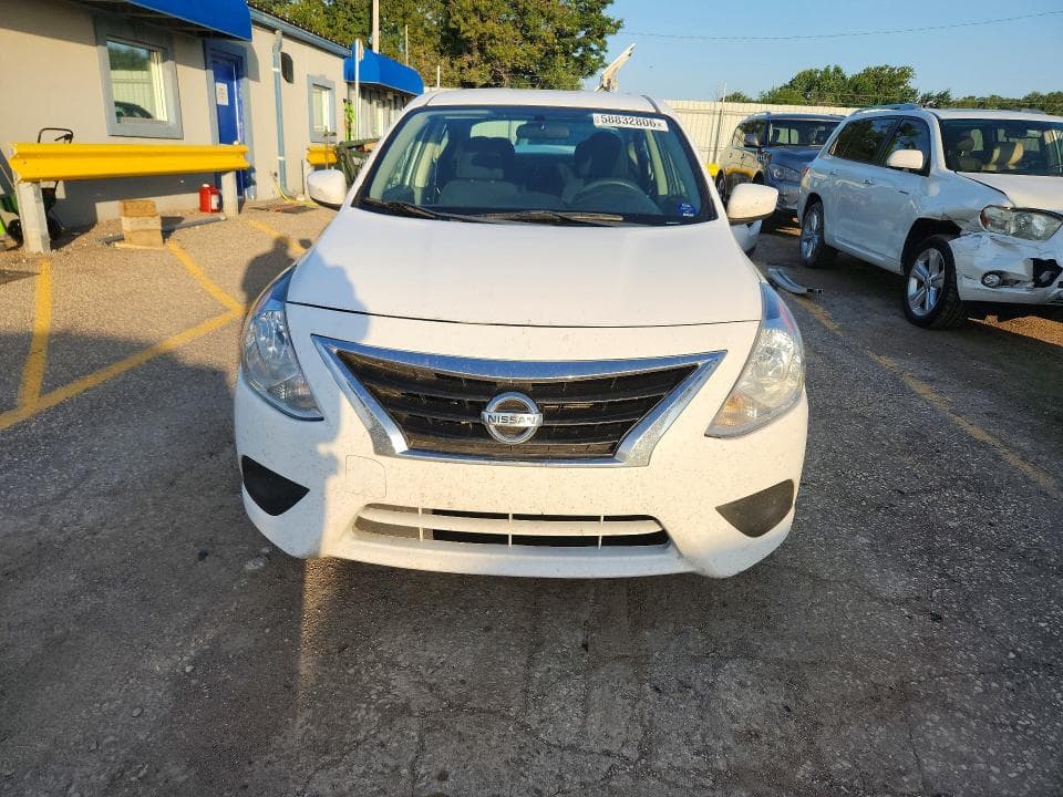 2018 NISSAN VERSA SV SV 5