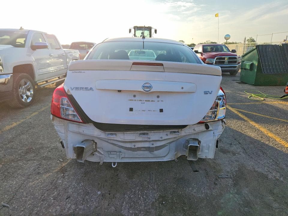 2018 NISSAN VERSA SV SV 6