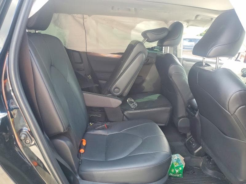 2024 TOYOTA HIGHLANDER PLATINUM 11