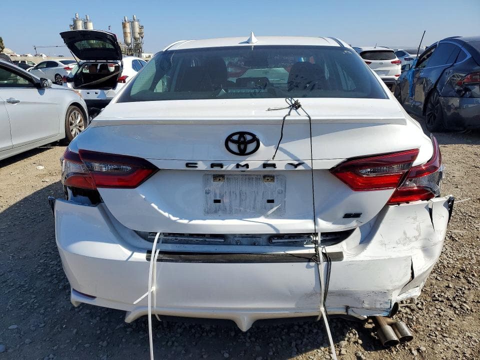 2024 TOYOTA CAMRY SE 6