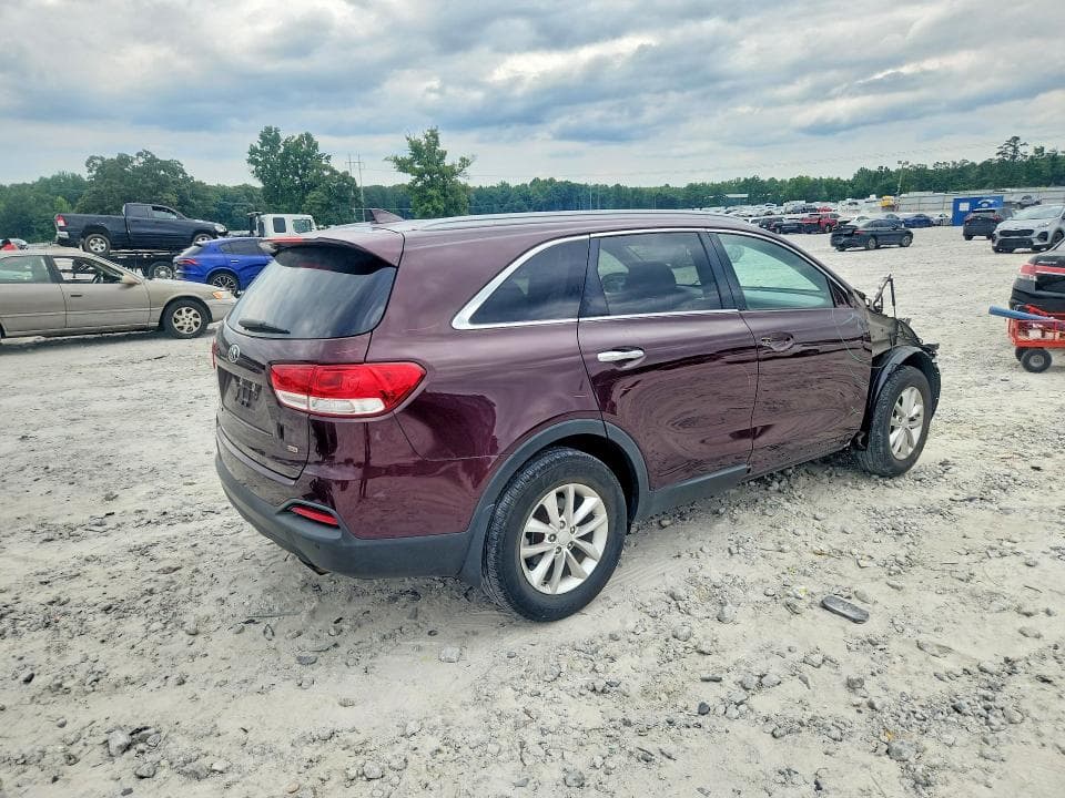 2017 KIA SORENTO LX 3
