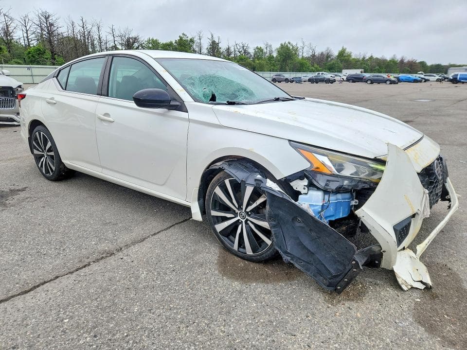 2020 NISSAN ALTIMA SR 4