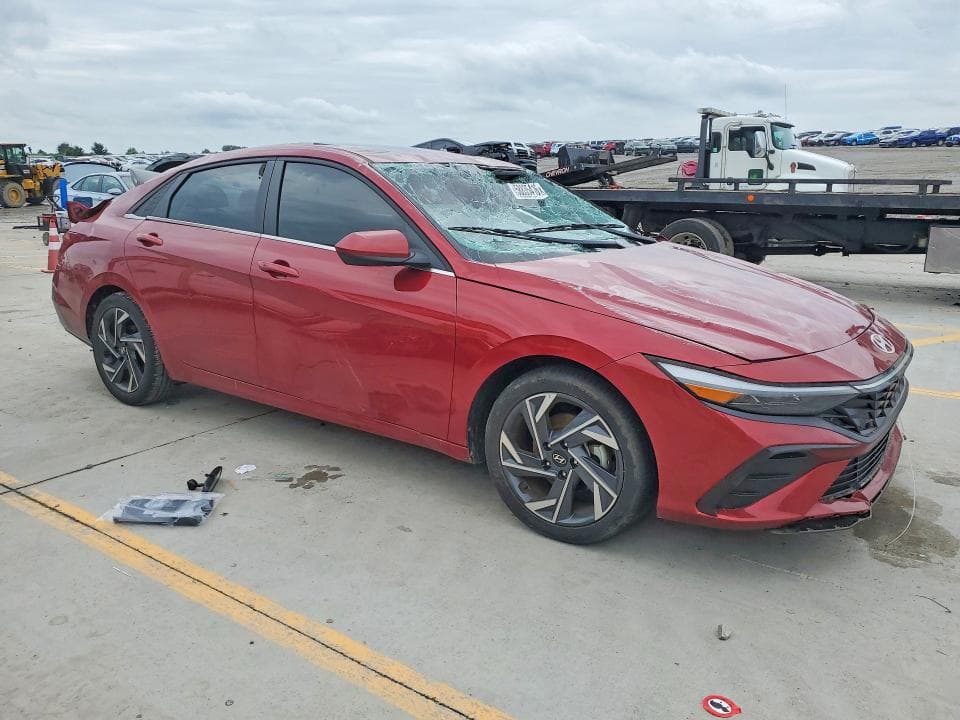 2024 HYUNDAI ELANTRA SEL 4