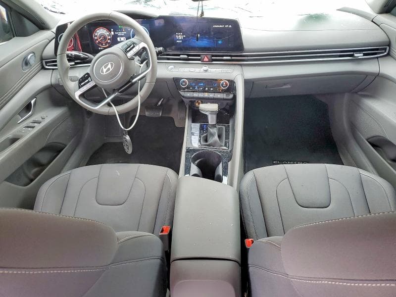 2024 HYUNDAI ELANTRA SEL 8