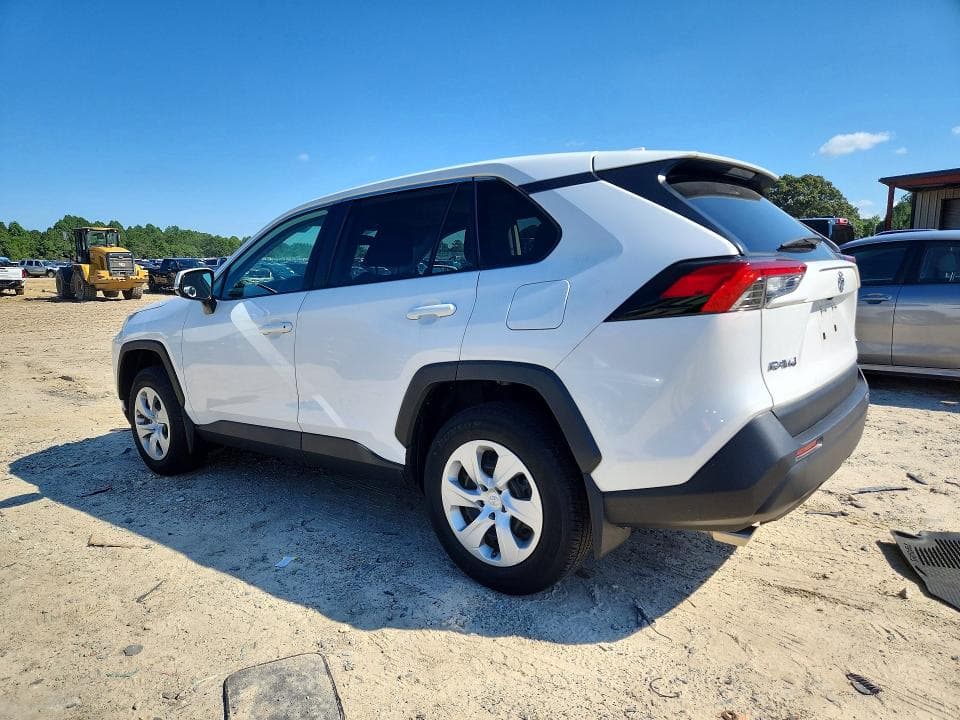 2024 TOYOTA RAV4 LE 2