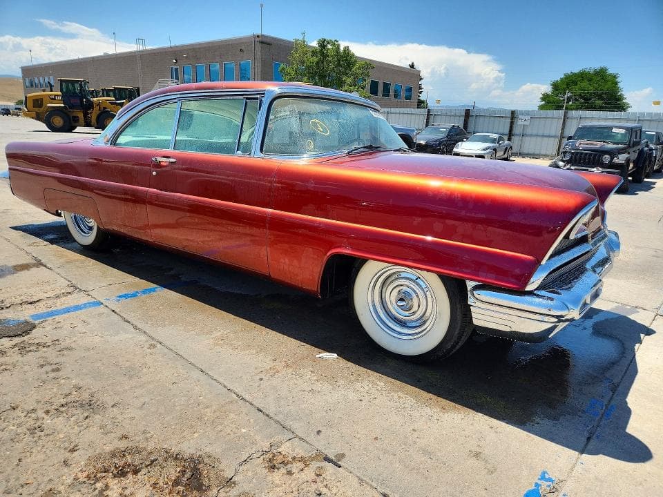 1956 LINCOLN PREMIER 4