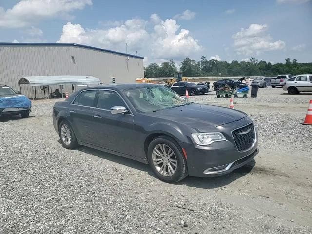 2016 CHRYSLER 300C 13