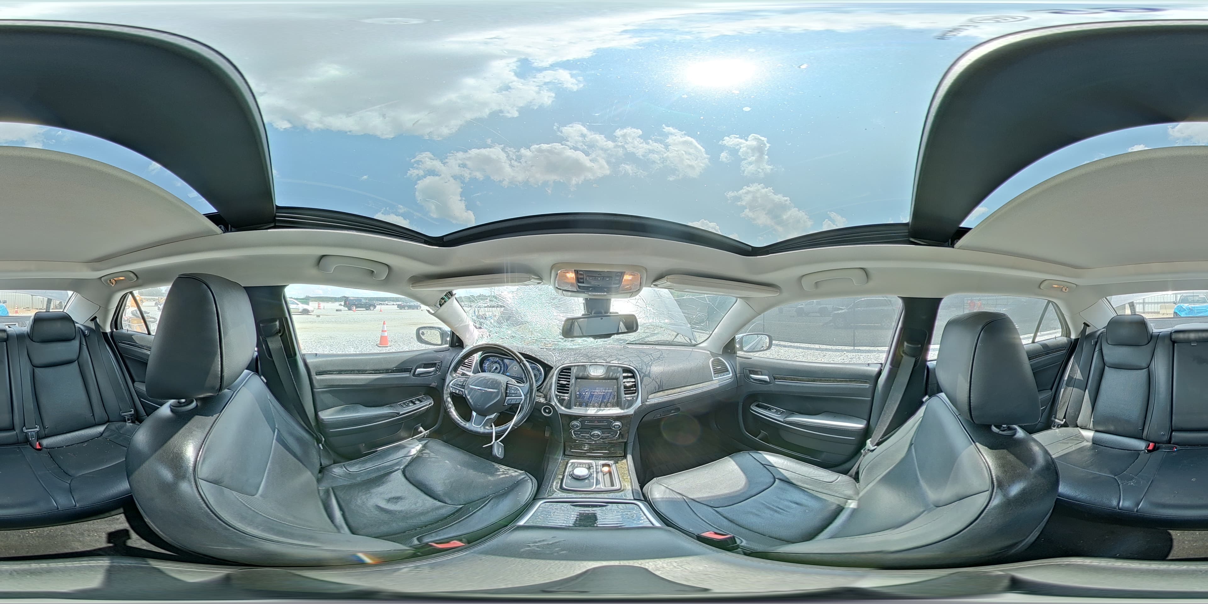 2016 CHRYSLER 300C 14