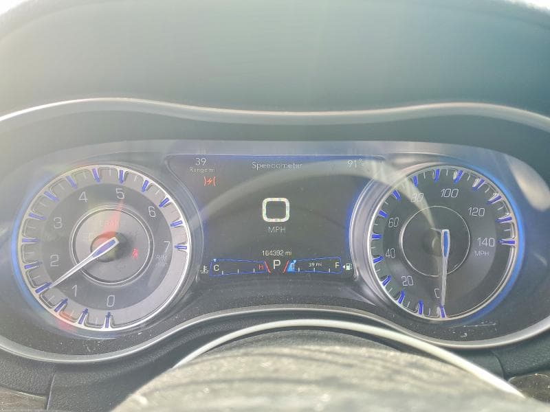2016 CHRYSLER 300C 9