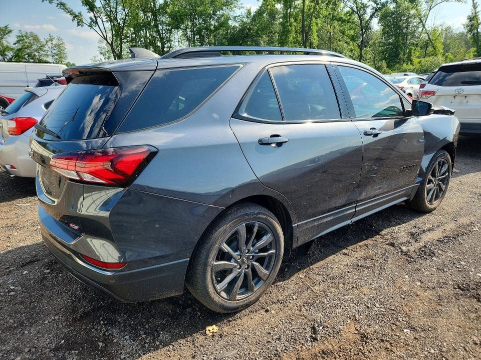 2022 CHEVROLET EQUINOX RS 3