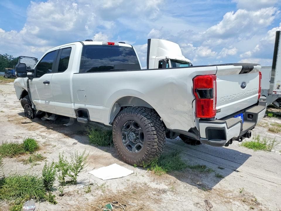 2025 FORD F350 SUPER DUTY 2