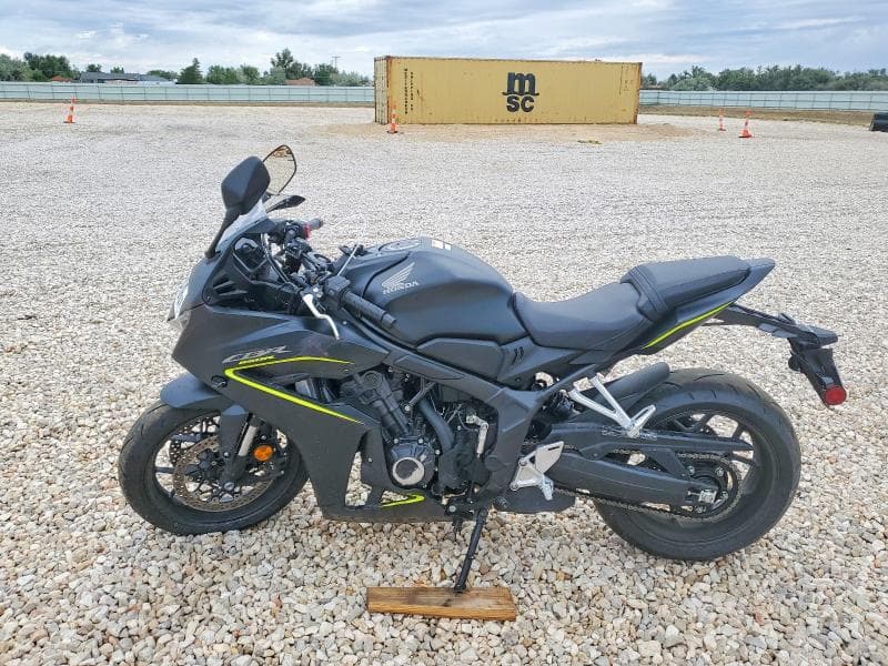 2026 HONDA CBR650 R R 3